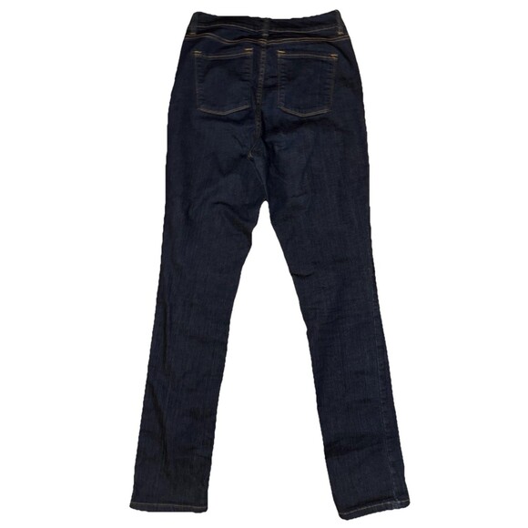 L.L. Bean Classic Fit Womens Size 8 Tall Blue Denim Jeans - Picture 3 of 3